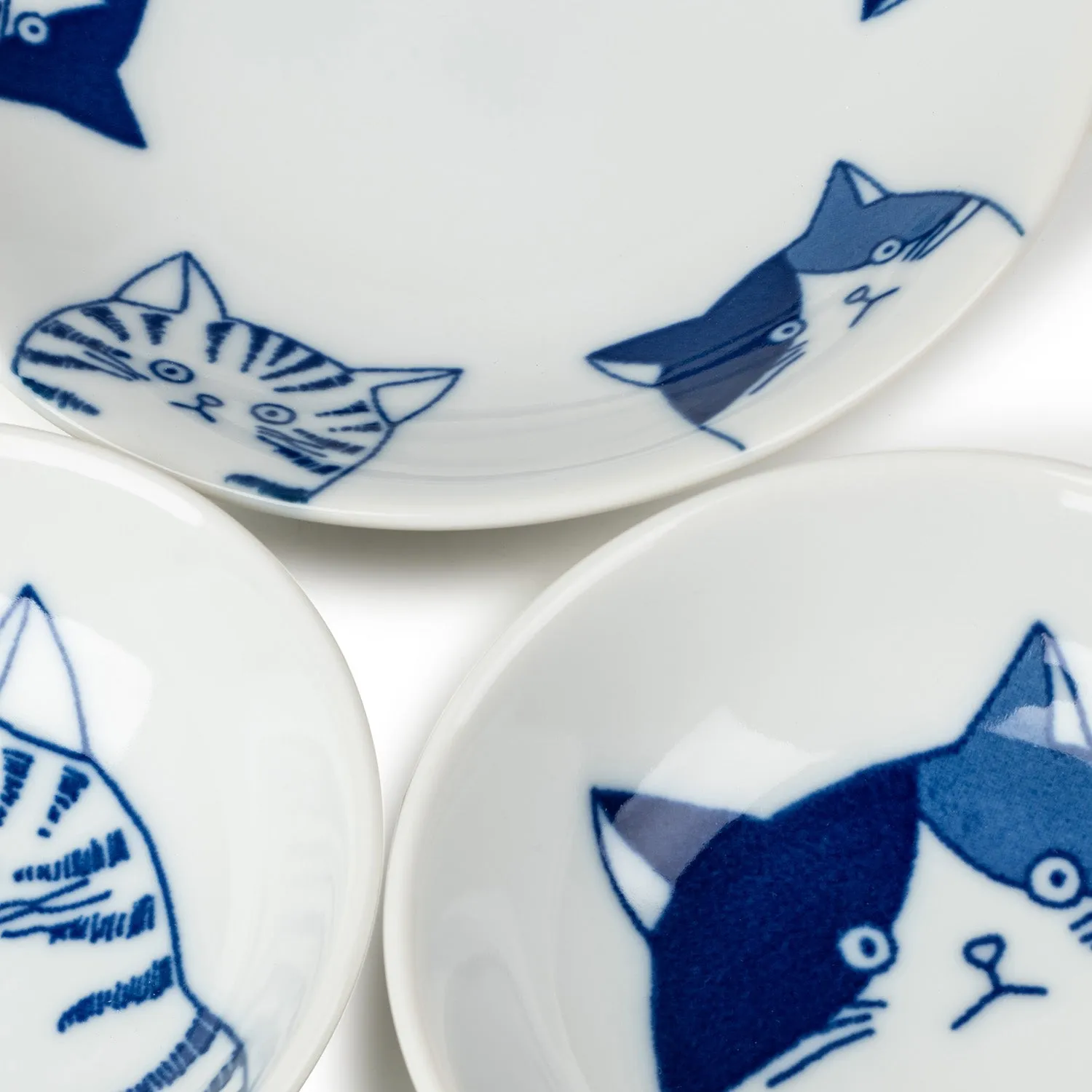 Cute 5 Cats Japanese Dish Set
