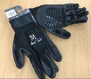 Grooming Hands On Shedding Gloves By Mt