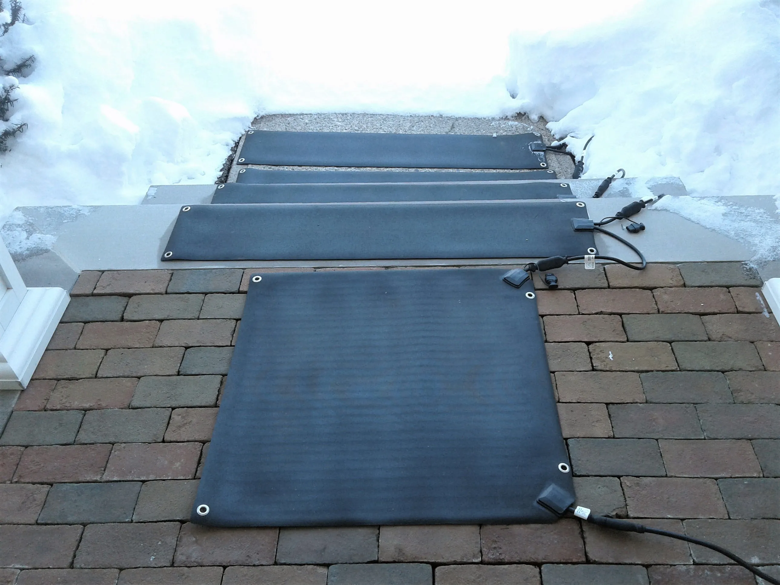 Heated Snow Melting Walkway Mat - Wide/Half - 30"x30"
